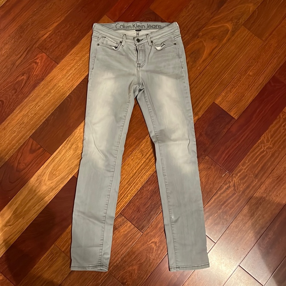 Calvin Klein‘s ultimate skinny jeans, light gray size 29